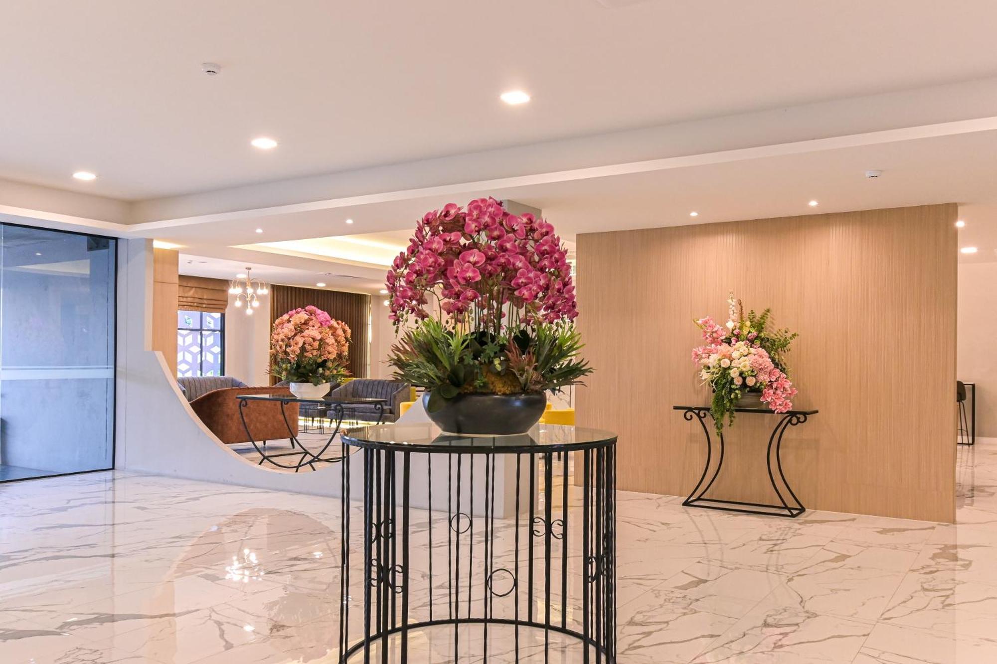 Shewin De Bangkok Hotel Exterior foto